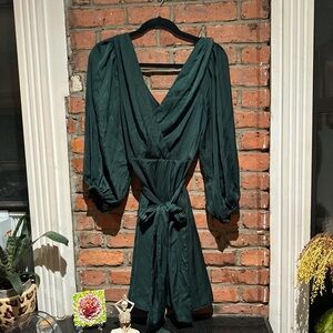 Brand new green Banana Republic tied green dress! 💚 never worn!